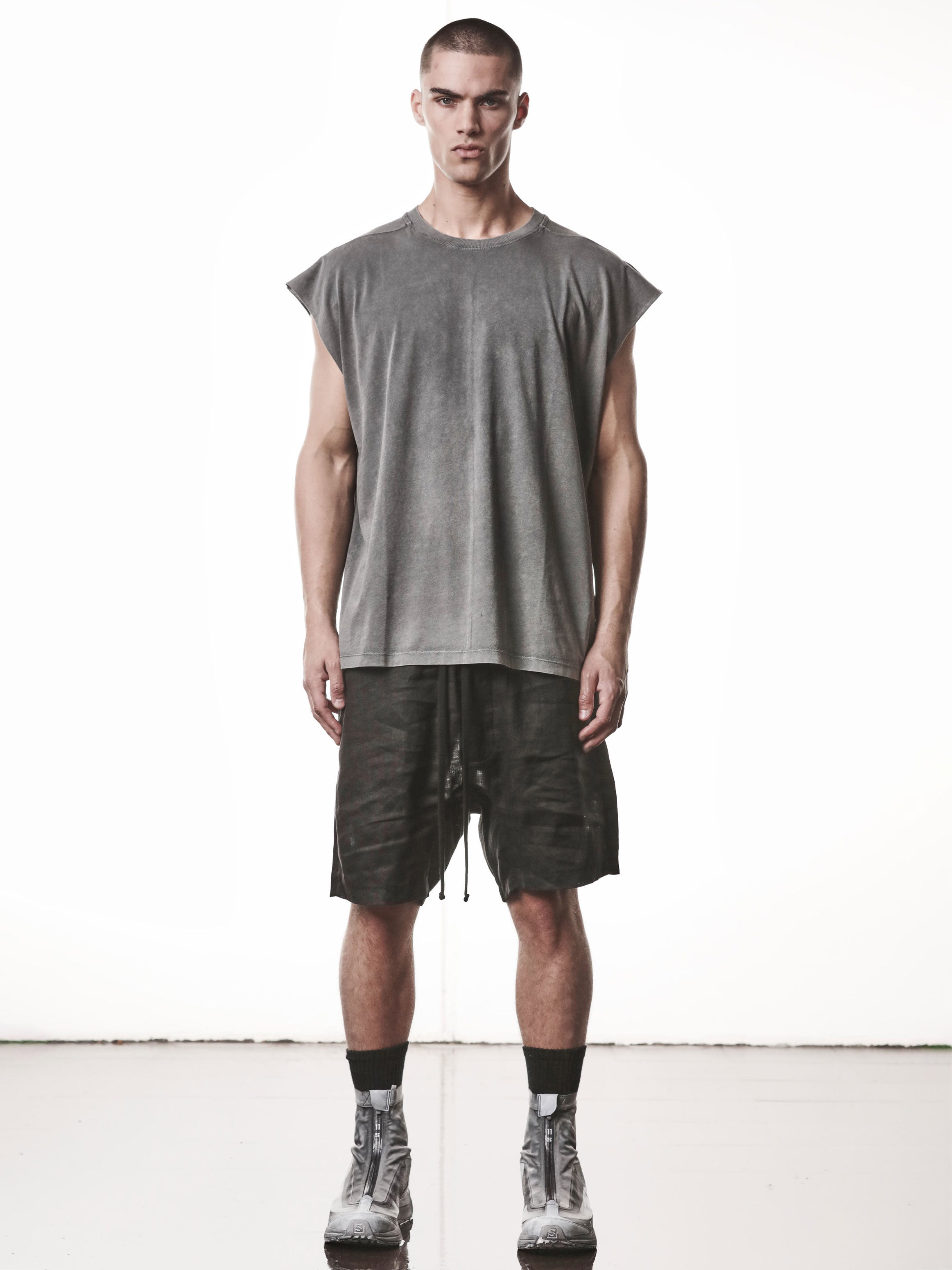 Raw Shoulder Oversized Tee - INN7