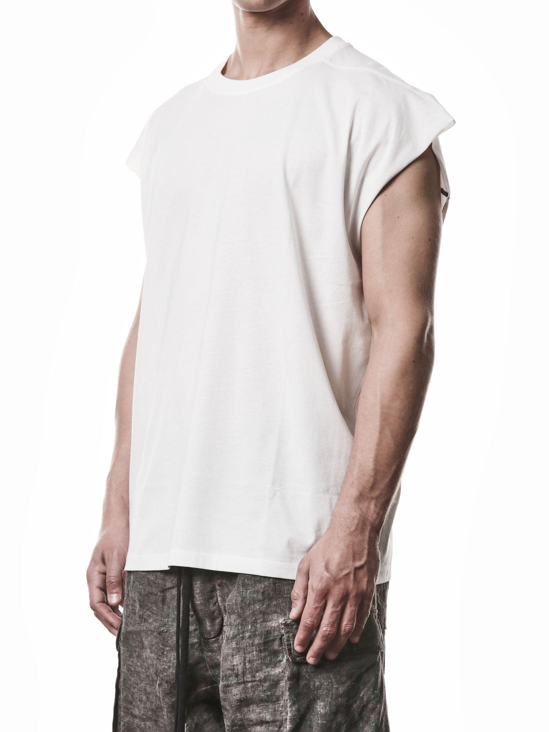 Raw Shoulder Oversized Tee - INN7