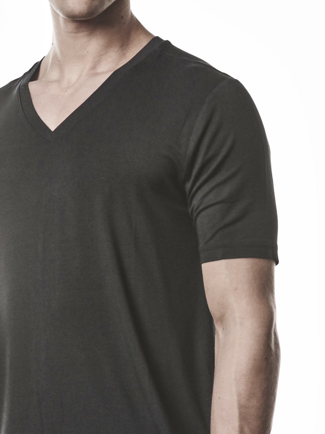 Silk Blend V-Neck T-Shirt - INN7
