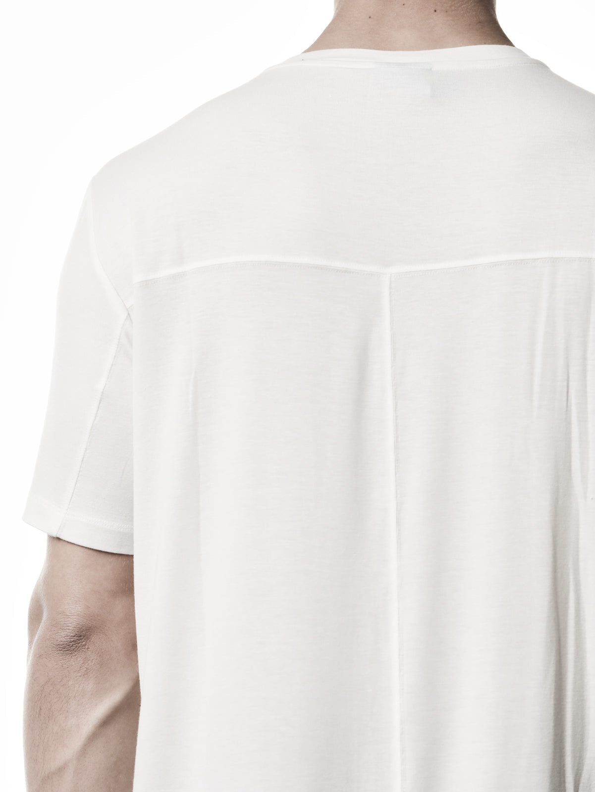 Silk Blend V-Neck T-Shirt - INN7