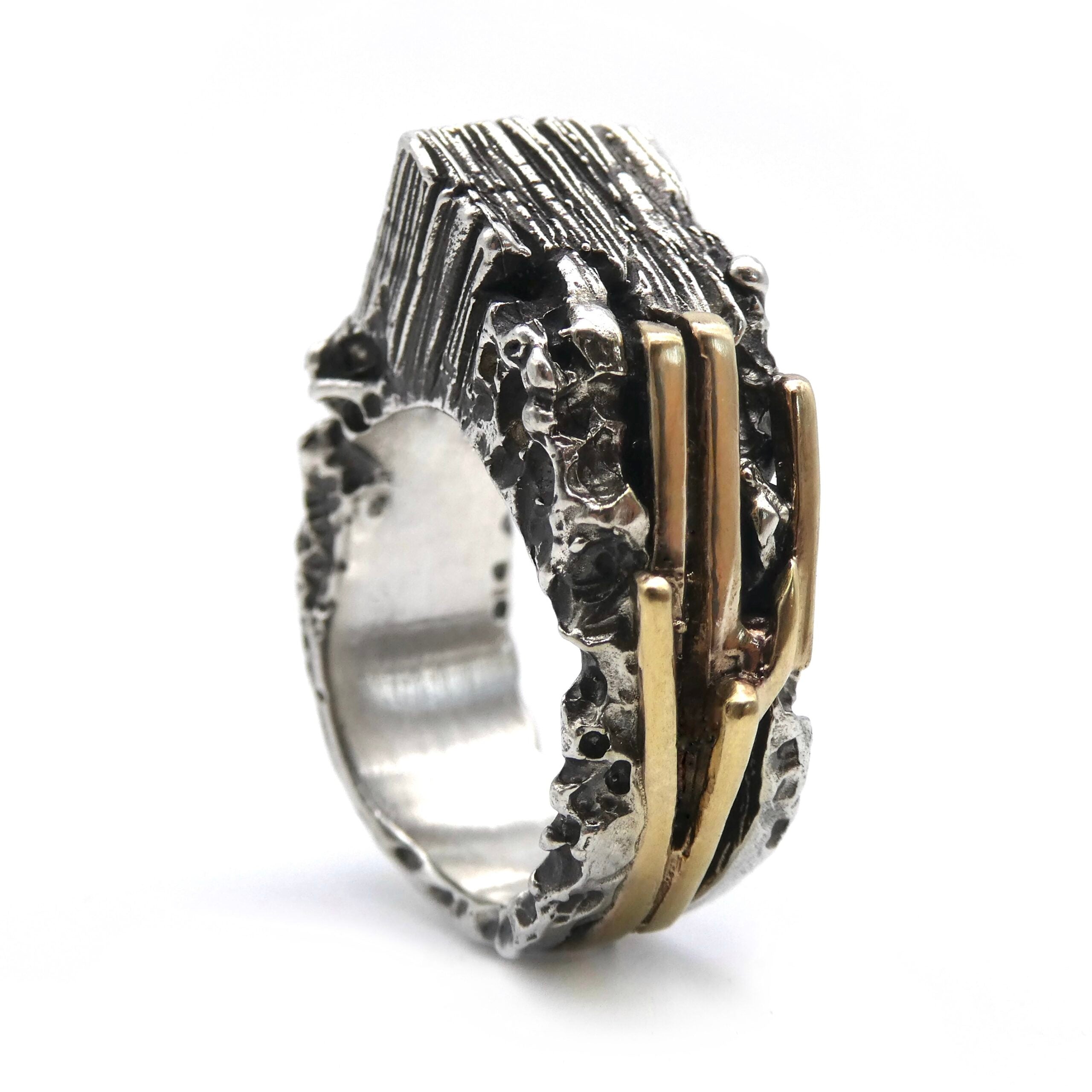 THE SUMMIT RING — Enri Mars