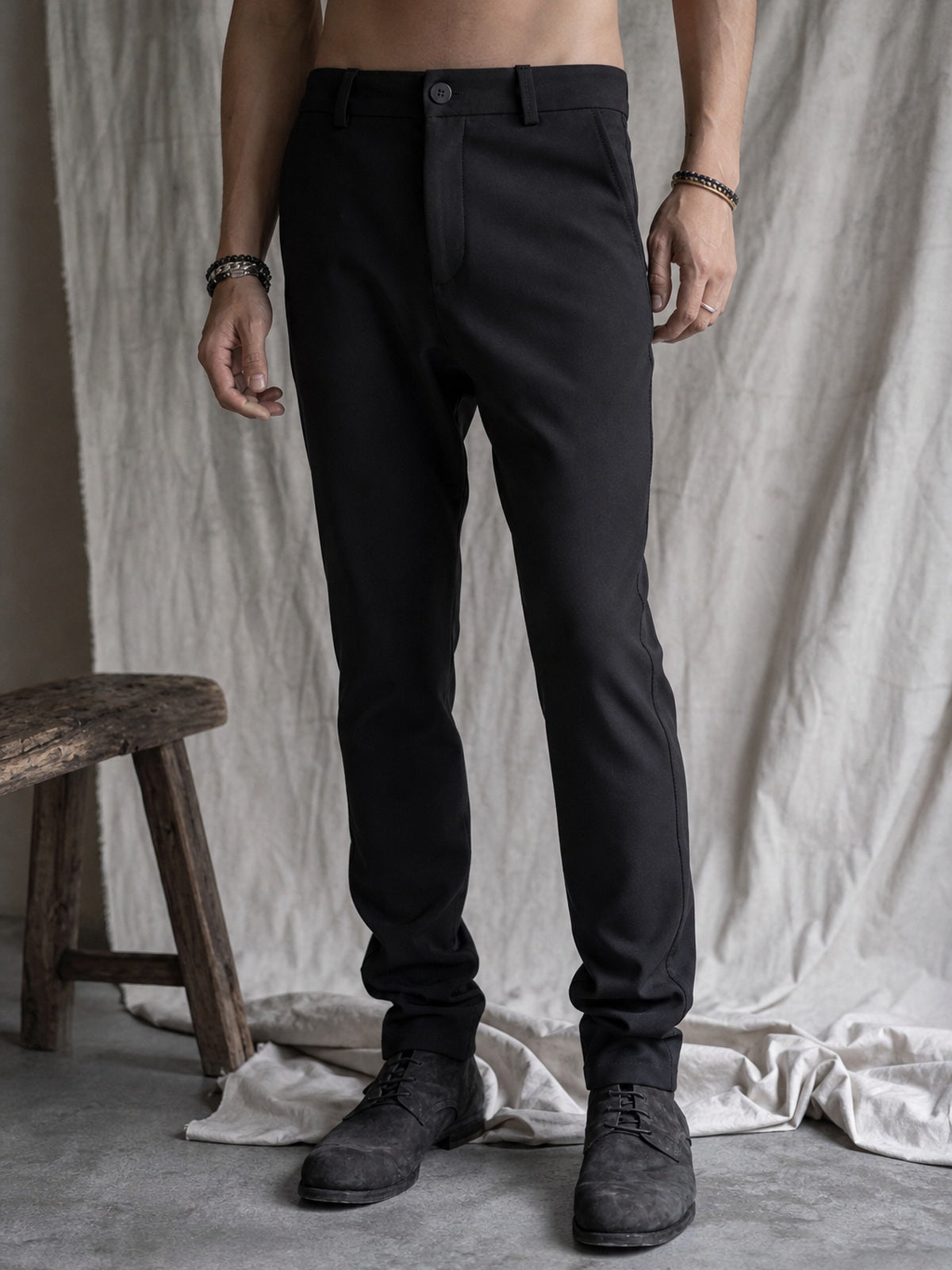 AITO PANTS, תצוגת לבישה עריכתית