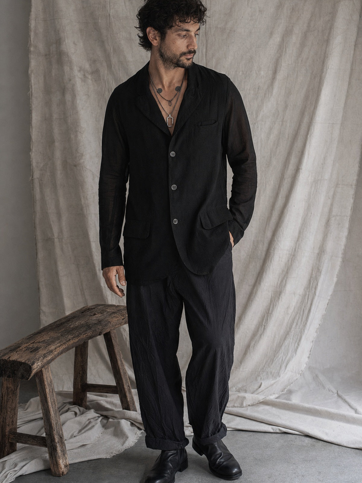 AITO Lightweight Tailored Blazer, תצוגת לבישה עריכתית