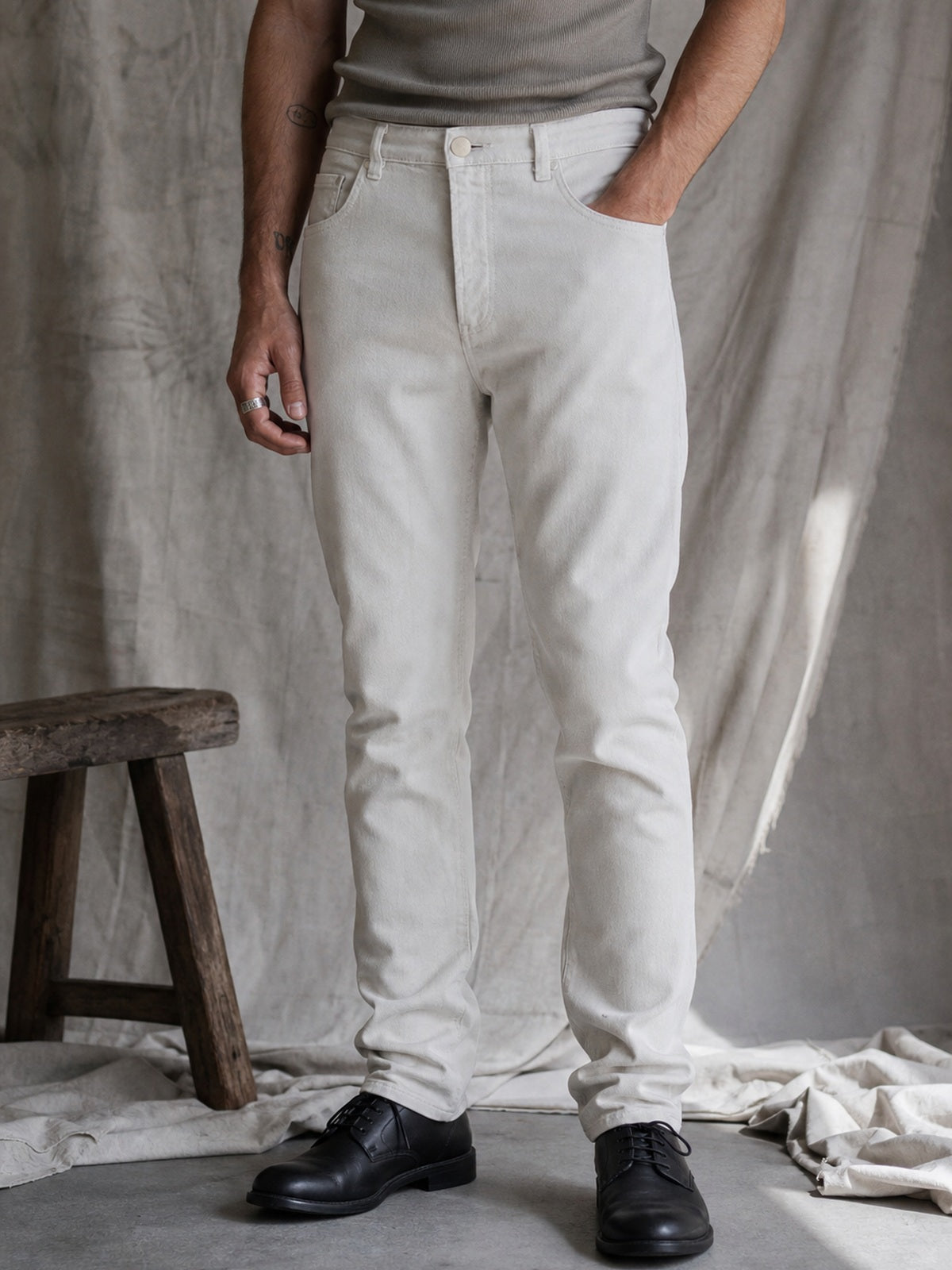 AITO PANTS, תצוגת לבישה עריכתית