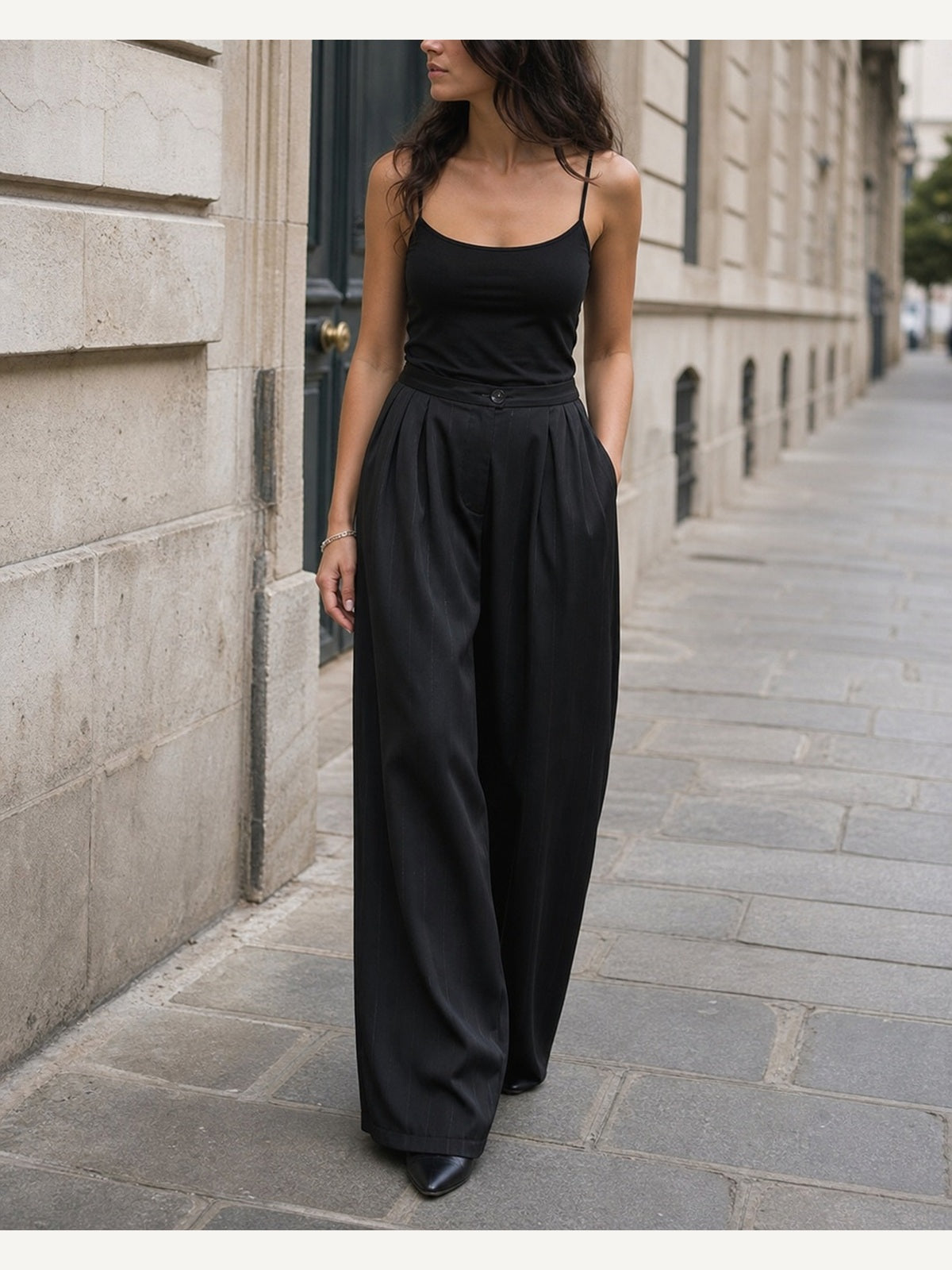 תמונת אווירה עריכתית של INN7 עבור Pinstripe Satin Palazzo Trousers — LA HAINE INSIDE US