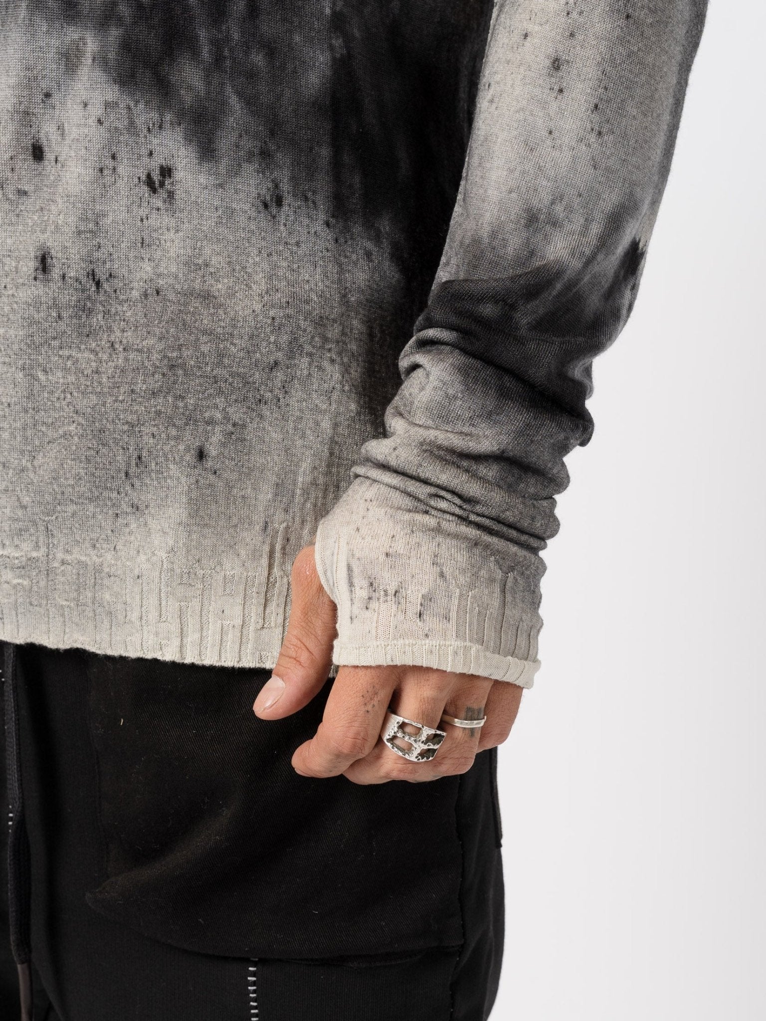 Light Wool Knit with Salt Treatment - by MD75