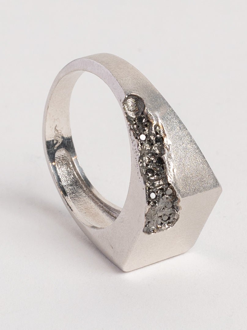 Signet Ring with Raw Diamond Cluster - by AITO