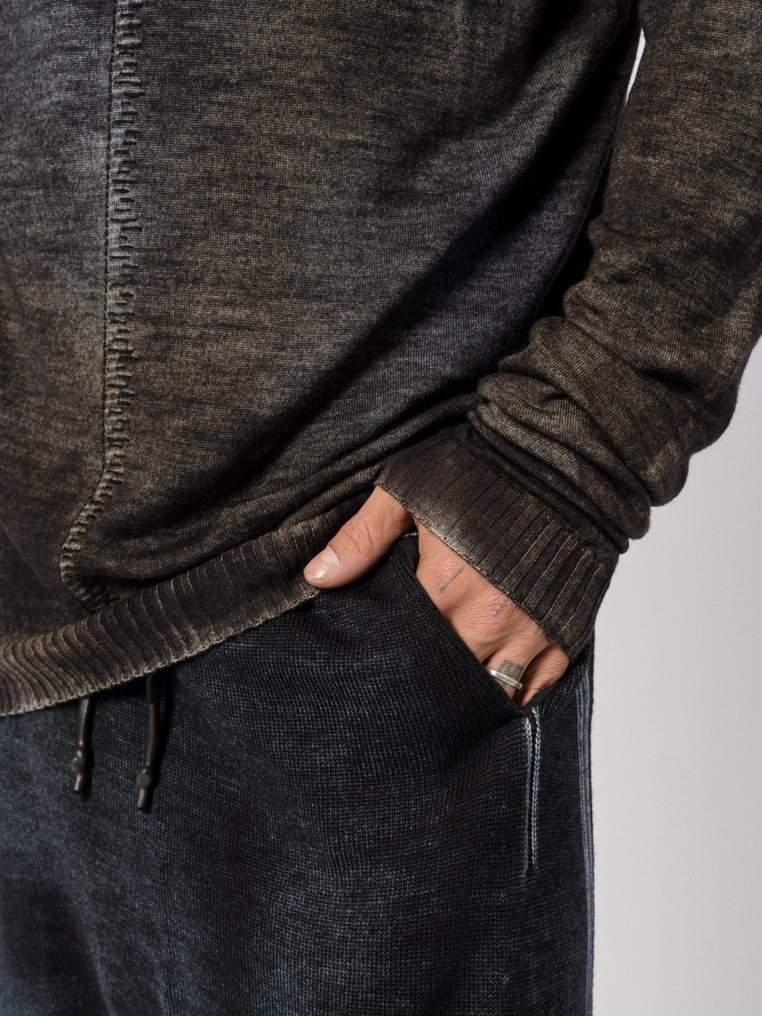 Spray - Finished Light Wool Turtleneck - by MD75