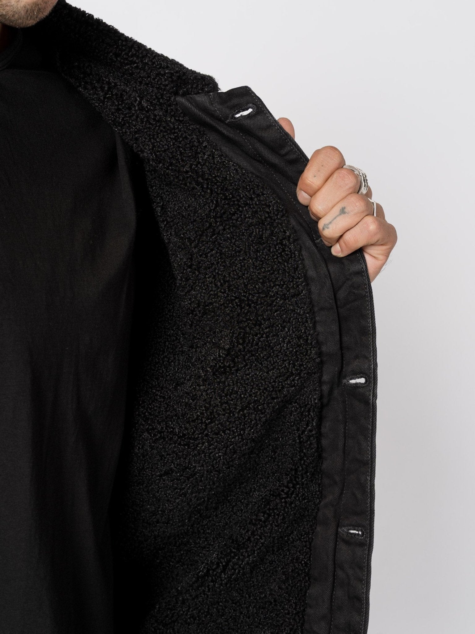 Textured Denim Jacket with Shearling Collar - by MD75